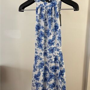 🏝️ Floral Blue and White Dress